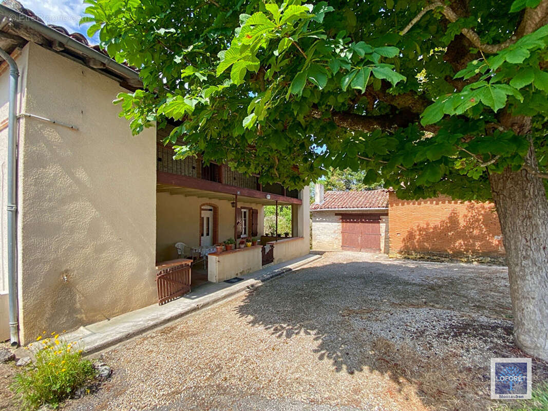 Maison à L'HONOR-DE-COS