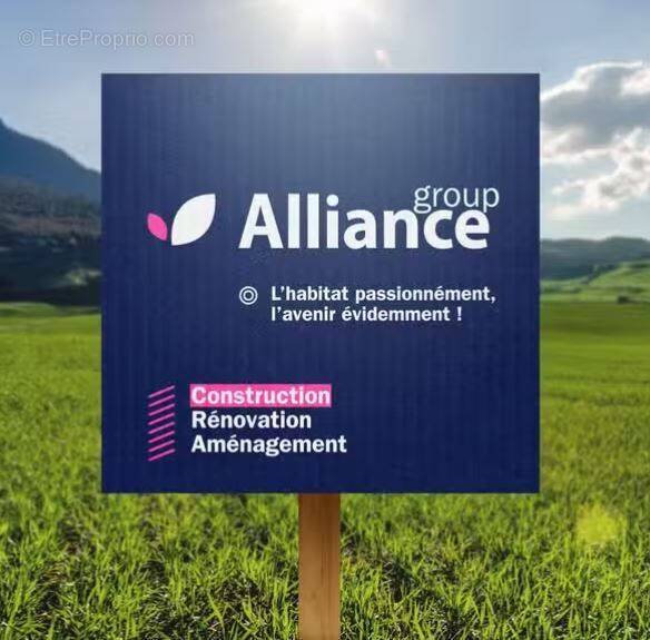 Terrain à VILLEDIEU-LA-BLOUERE