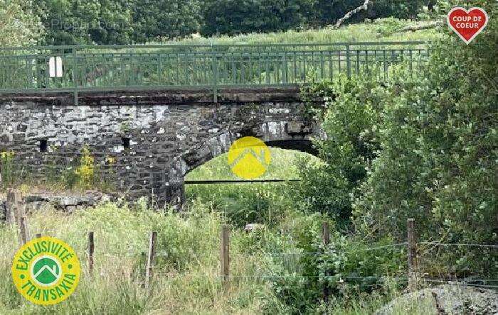 Terrain à PIERREFORT