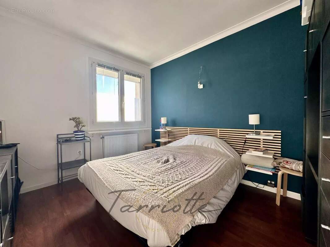 Maison à MONTELIMAR