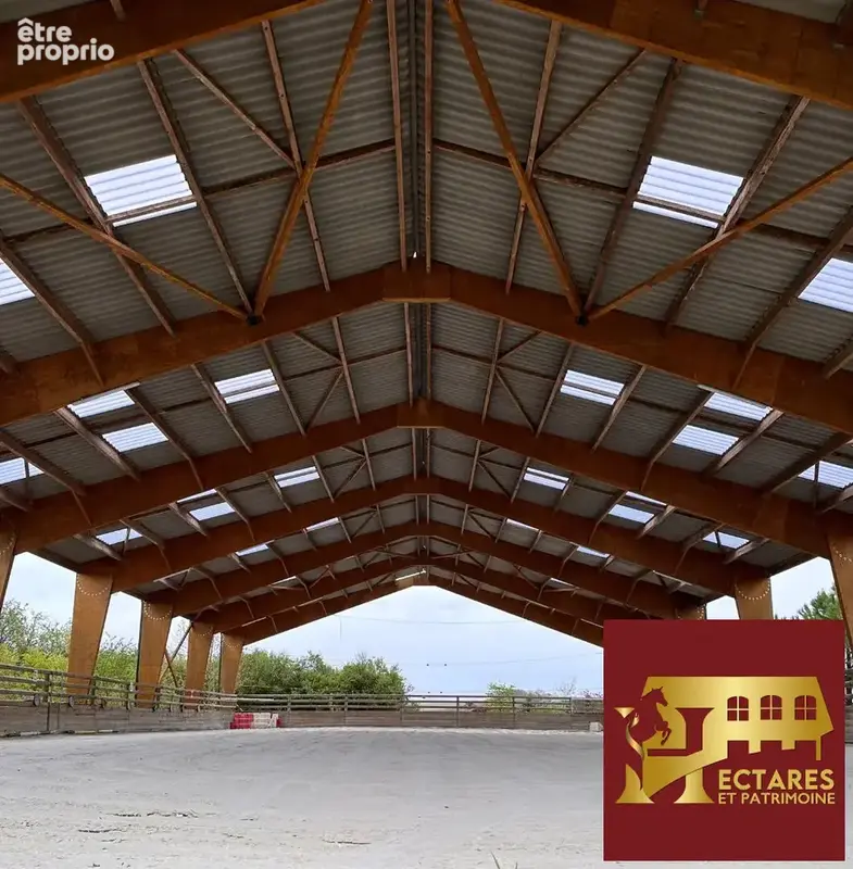 EXCLUSIVITE - Propriété Equestre sur 10 Hectares avec Manège - photo 2