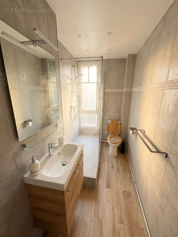 Appartement à PARIS-11E