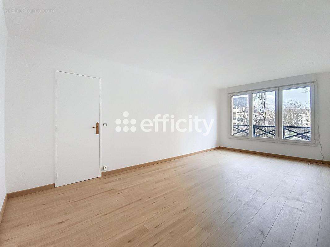 Appartement à ERMONT