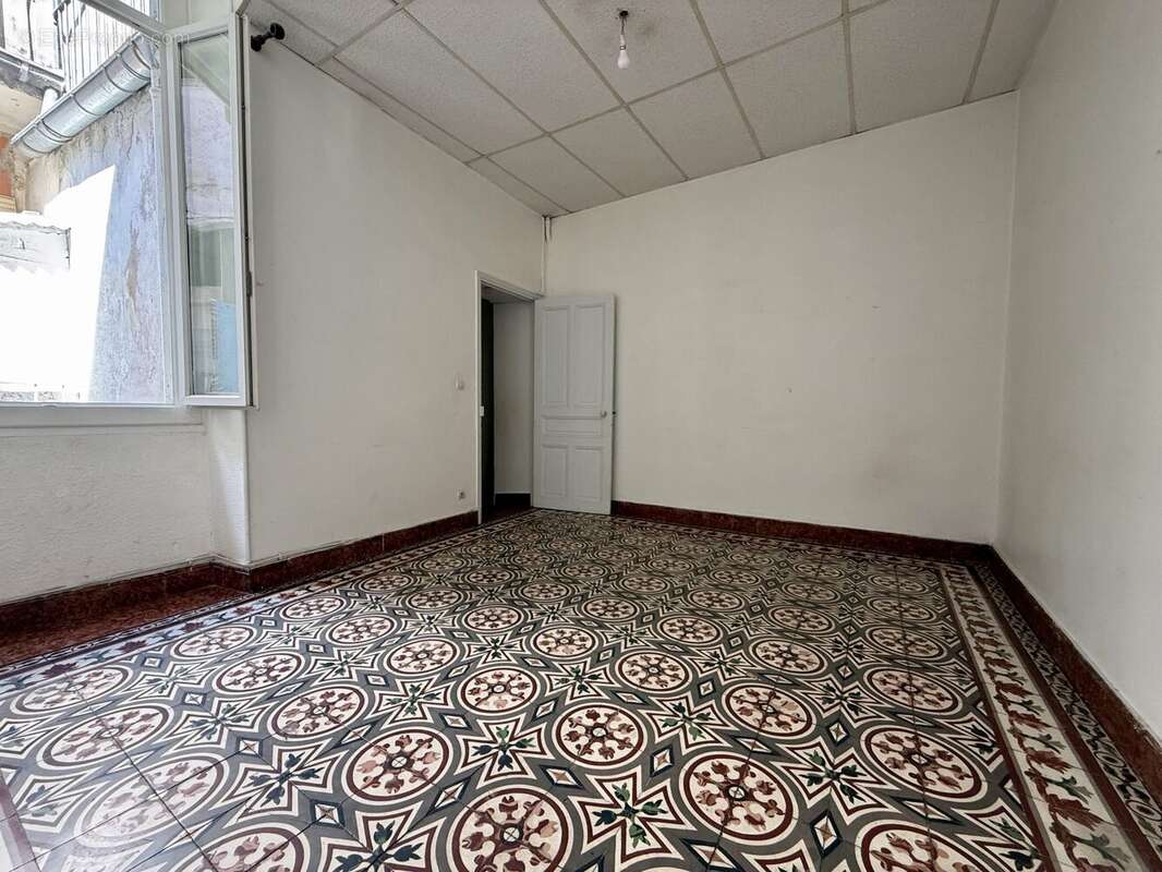 Appartement 115 m² à Nimes  - photo 2
