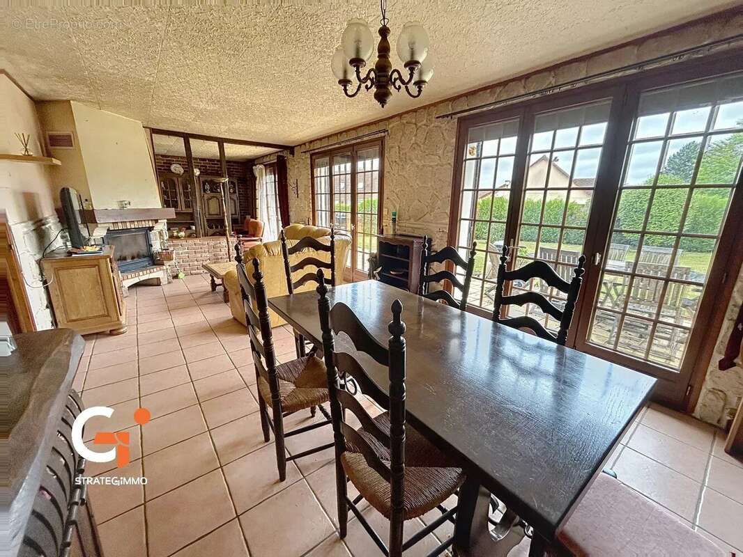 Maison à ANNEVILLE-AMBOURVILLE