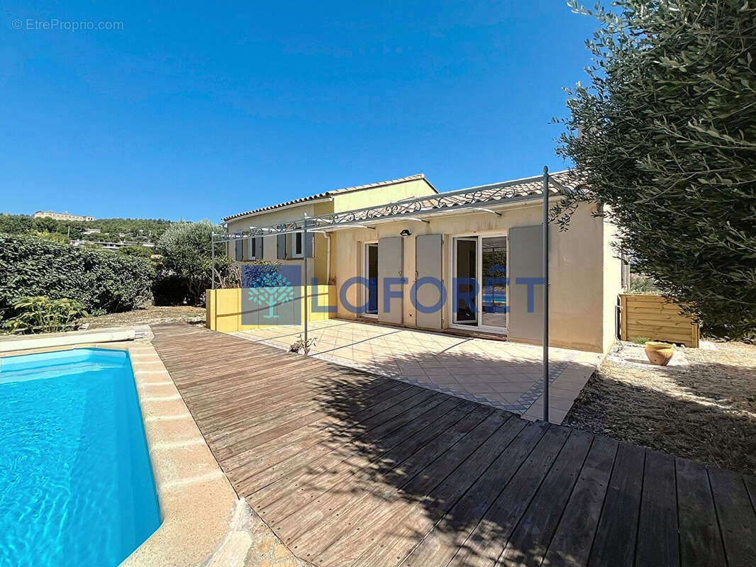 Maison à SIX-FOURS-LES-PLAGES