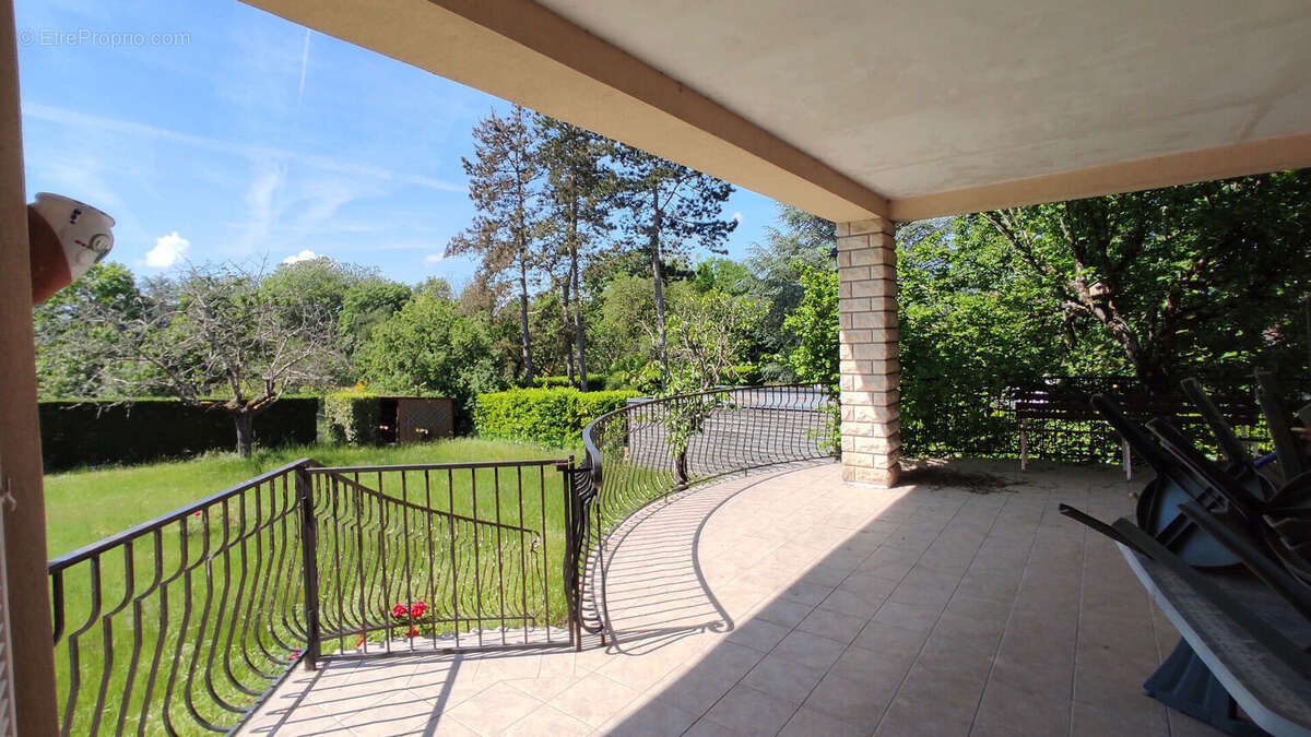 Maison à CHATELLERAULT