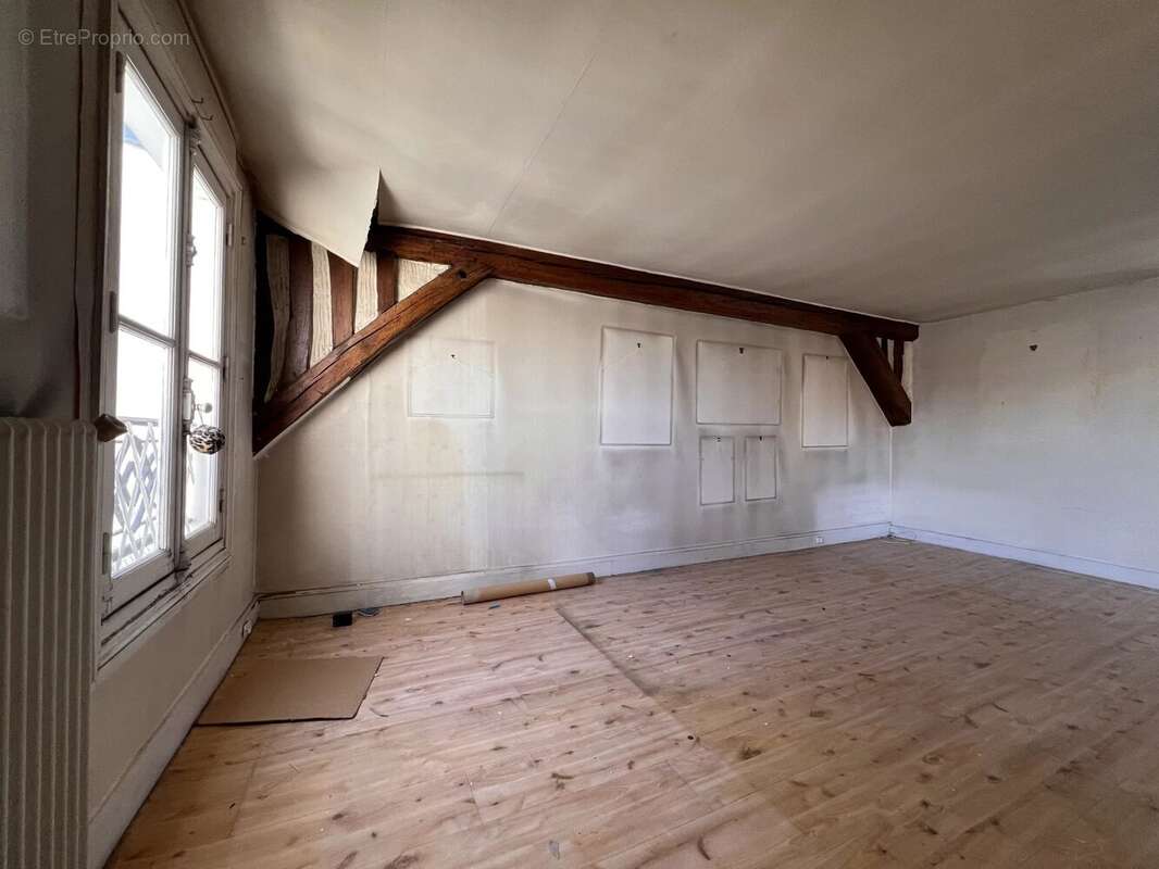Appartement à PARIS-7E