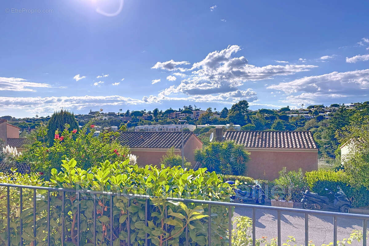 Appartement à VILLENEUVE-LOUBET