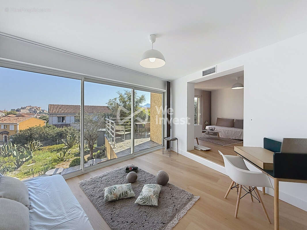 Appartement à CALVI