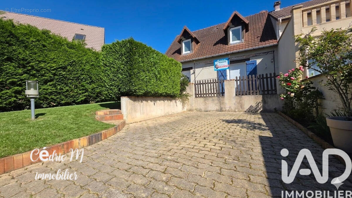 Photo 1 - Maison à VAL-DE-REUIL