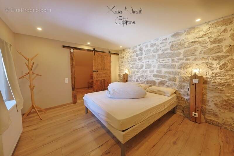 Maison à LE GRAND-ABERGEMENT