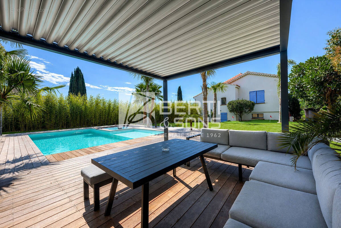 Maison à FREJUS