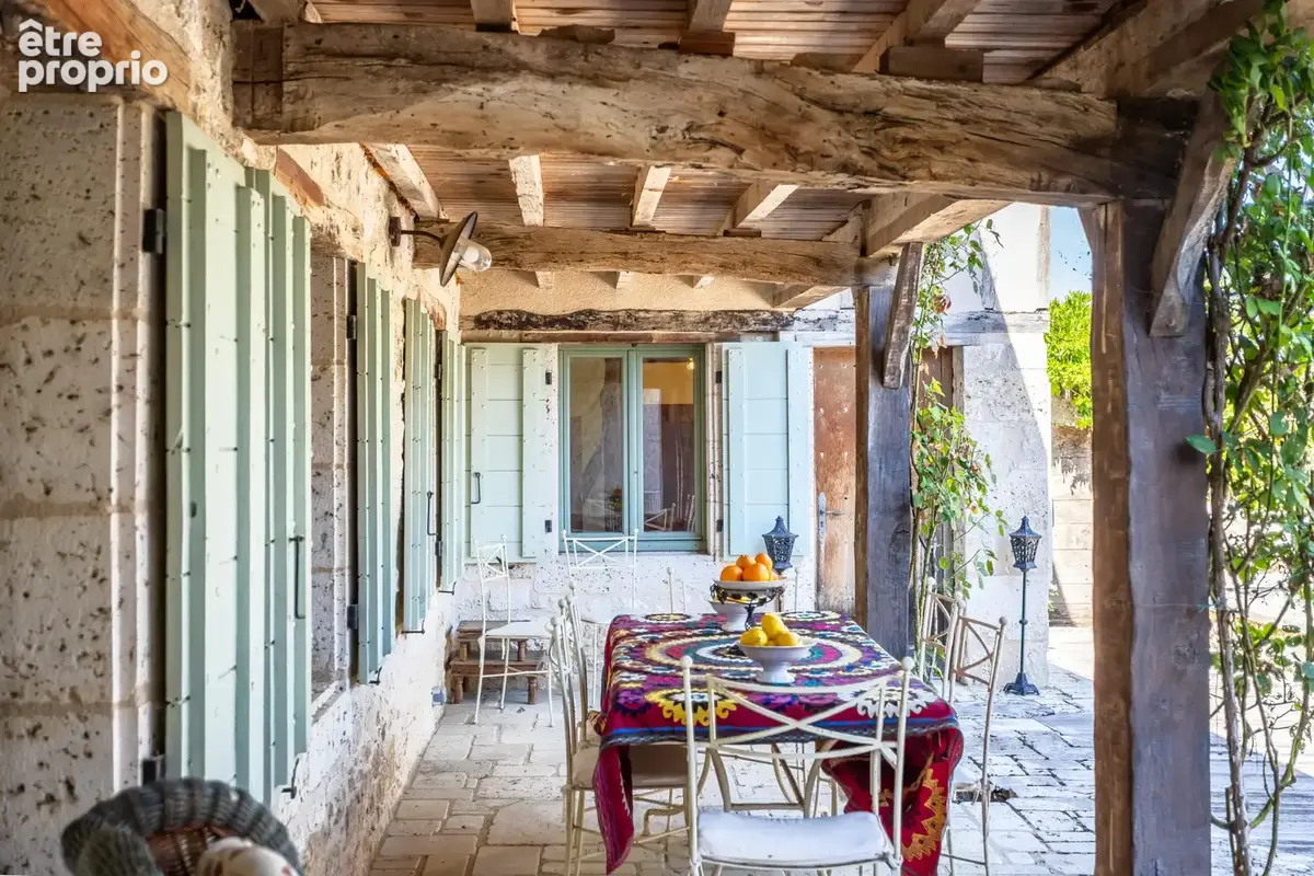 Maison de village avec piscine et jardin - photo 8