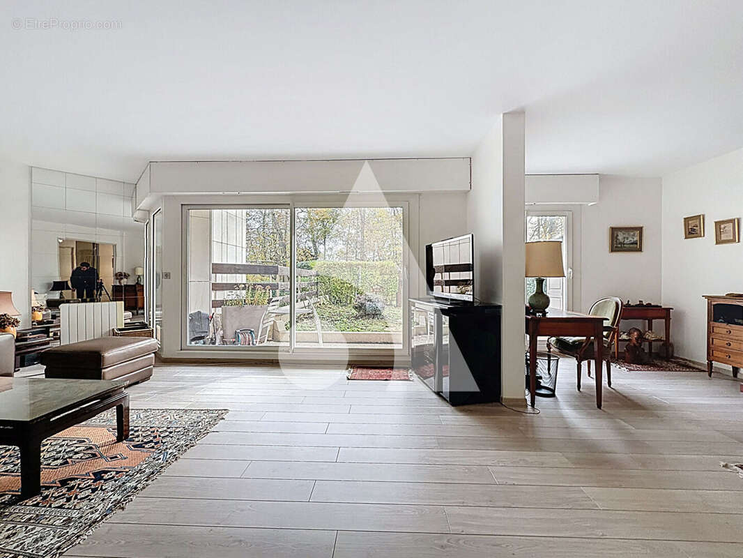 Appartement à BOUGIVAL