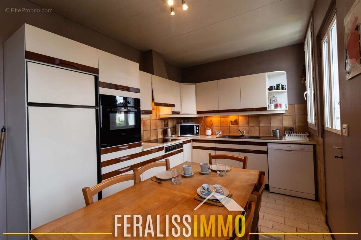 Maison à VAUX-SUR-SEINE