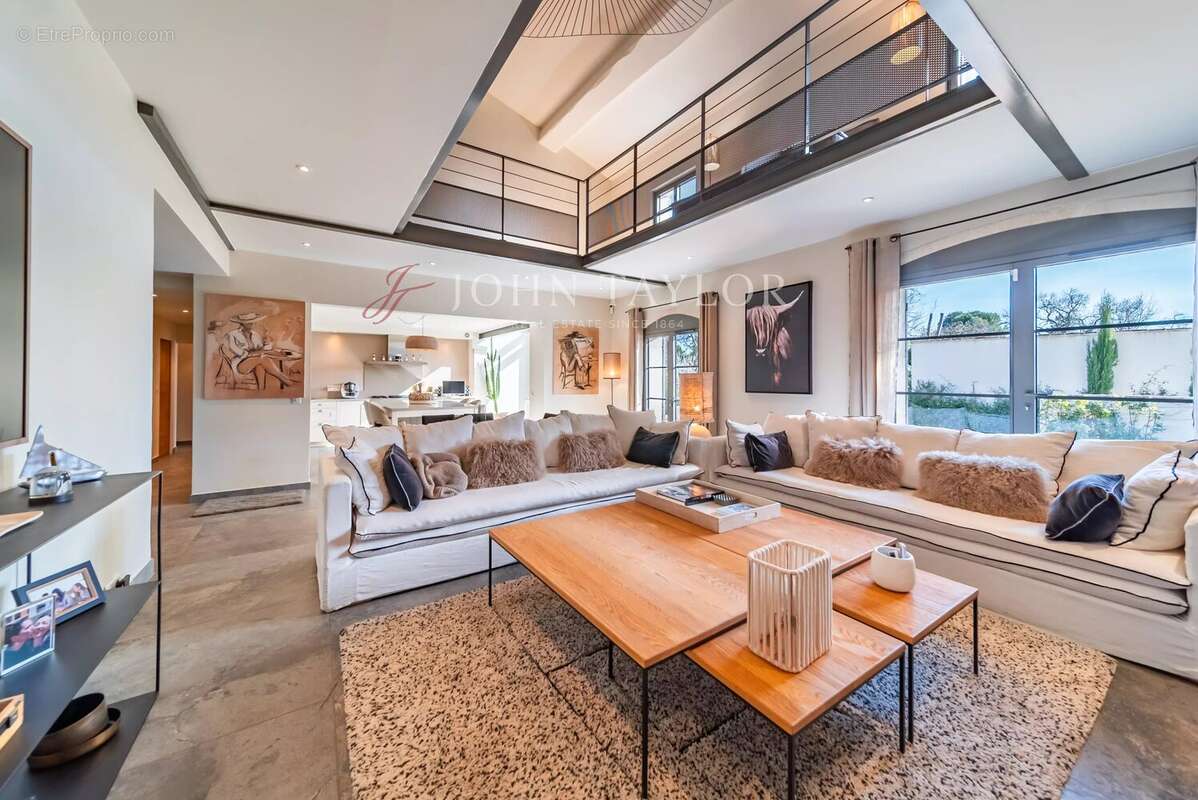 Maison à MAUSSANE-LES-ALPILLES