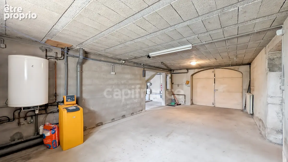 A vendre Magnifique maison Bourguignonne de 11 pièces FONTAINES (71) 7 chambres garage atelier 6000 m² de terrain ! - photo 18