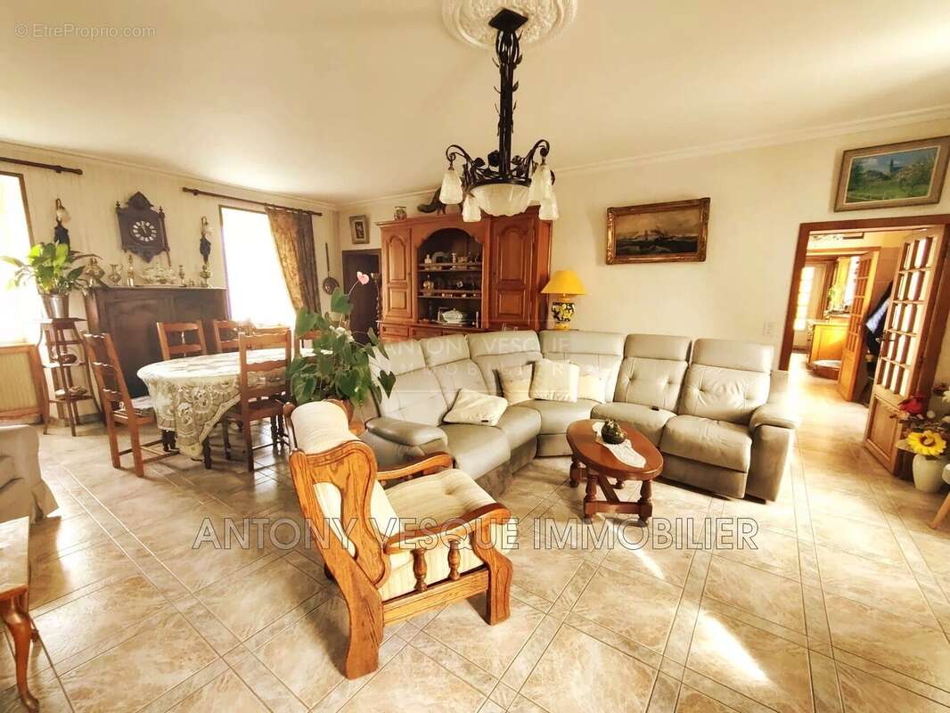 Maison à BLAINVILLE-SUR-MER