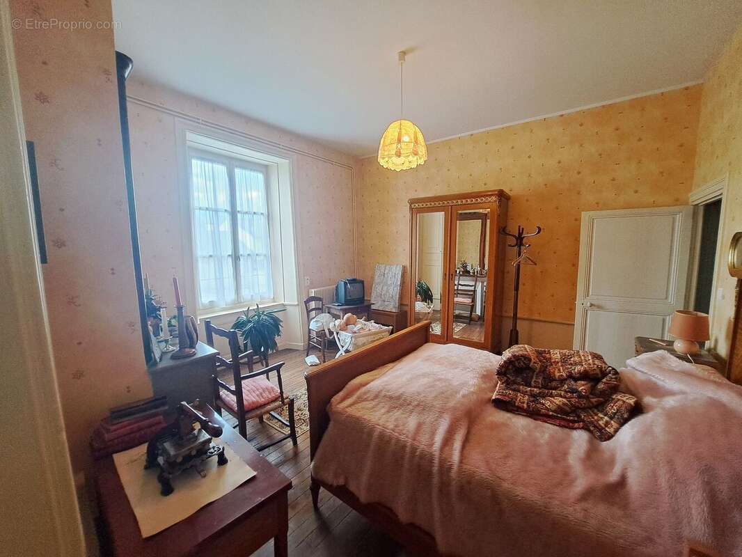 Photo 9 - Maison à AMBERT