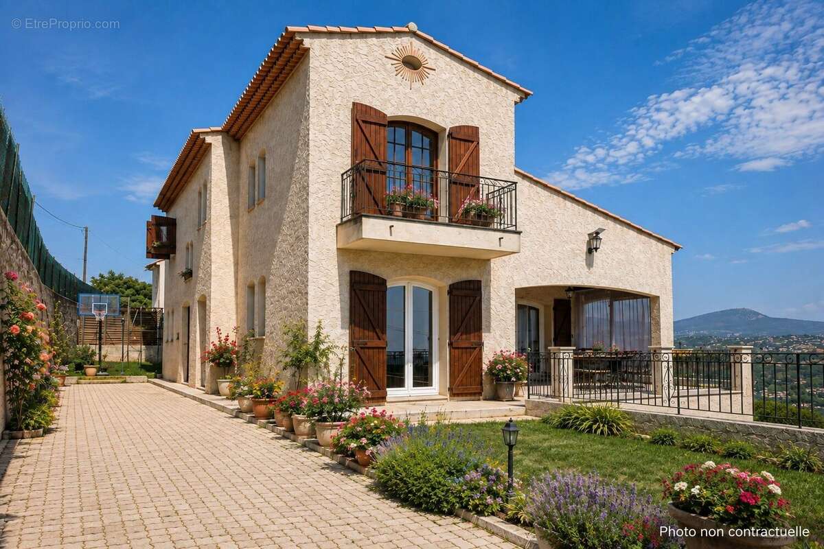 Appartement à SAINT-LAURENT-DU-VAR