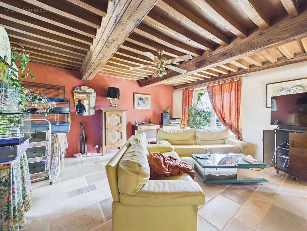 Maison à LA ROCHE-EN-BRENIL