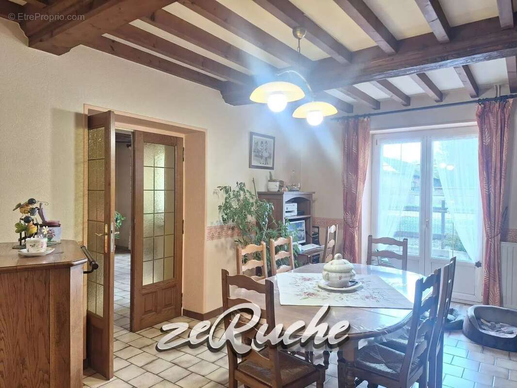 Maison à AIGNERVILLE