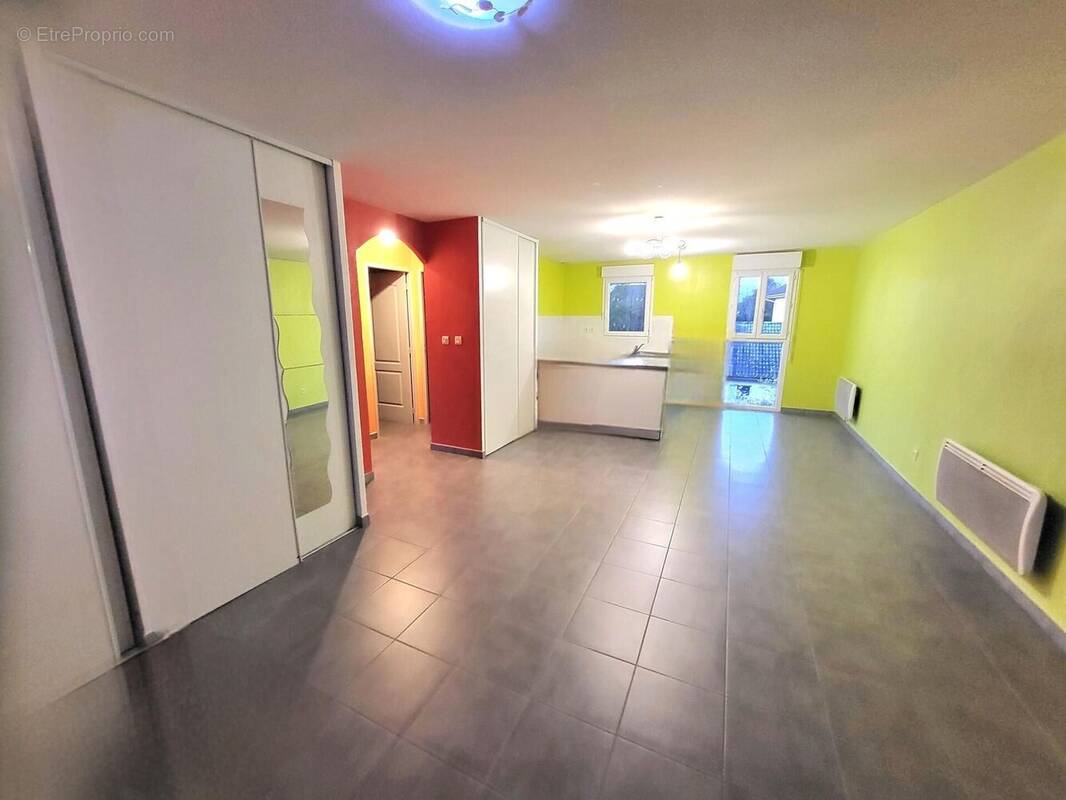 Photo 1 - Appartement à MORESTEL