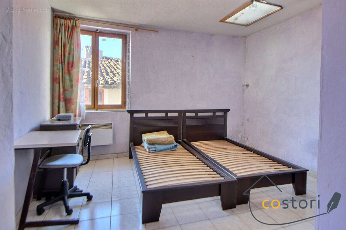 Maison à AMPUS