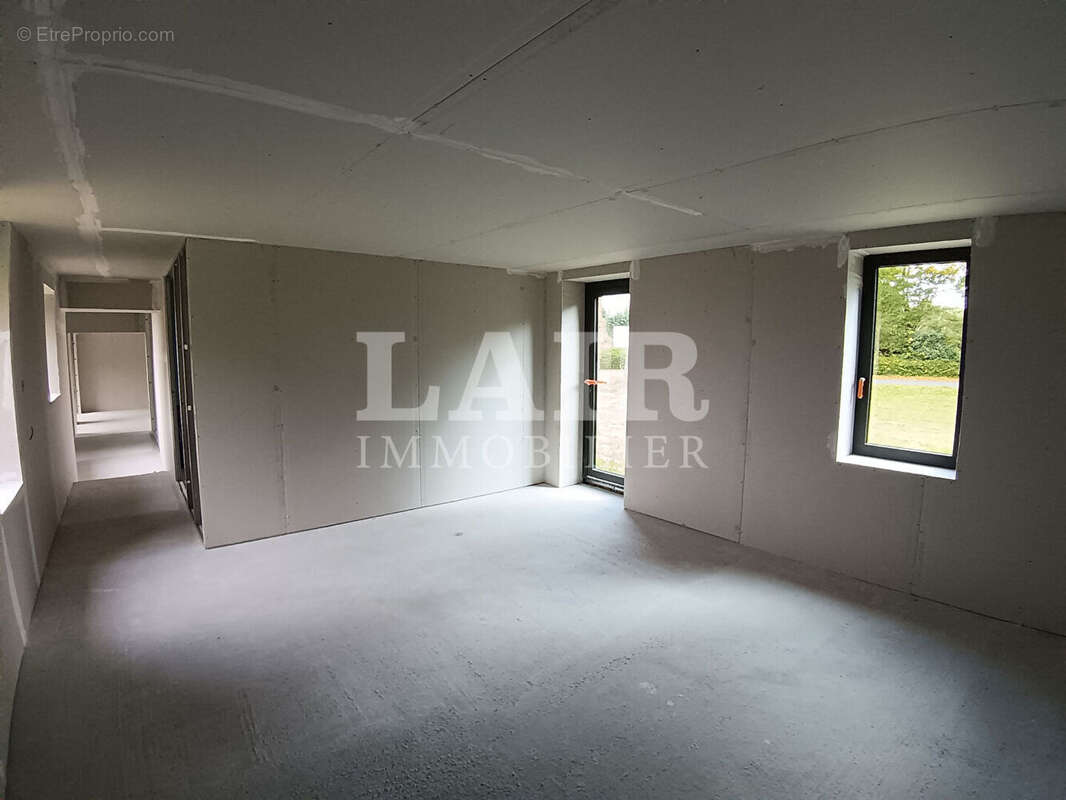 Maison à LE MELE-SUR-SARTHE