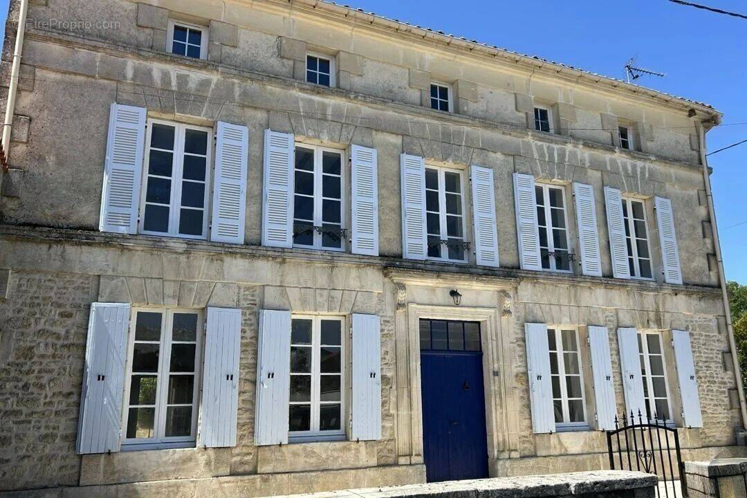 Maison à NERE