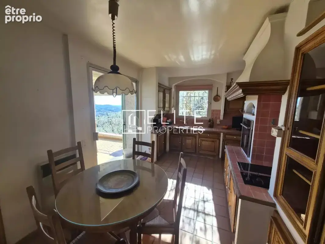 Villa 221 m² – vue panoramique + piscine – speracedes - photo 9