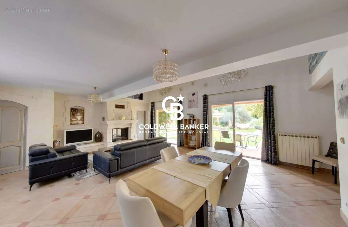 Maison à SAINT-CYPRIEN