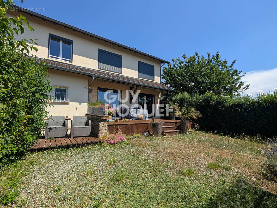 Maison à ECOLE-VALENTIN