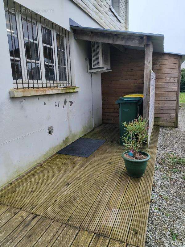 Commerce à PENESTIN