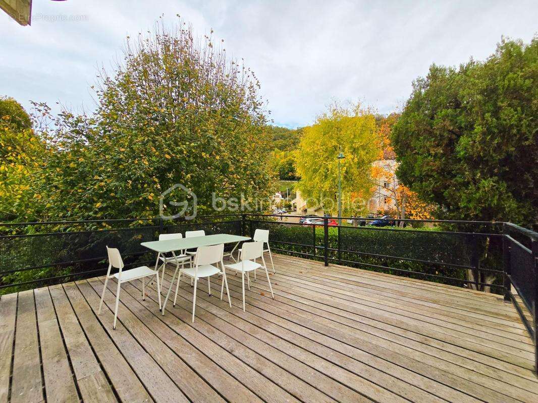 Appartement à JARRIE