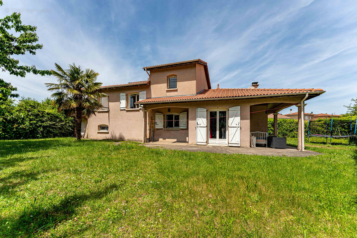 Maison à VILLEFONTAINE