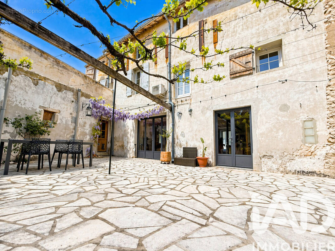 Photo 1 - Maison à VALREAS