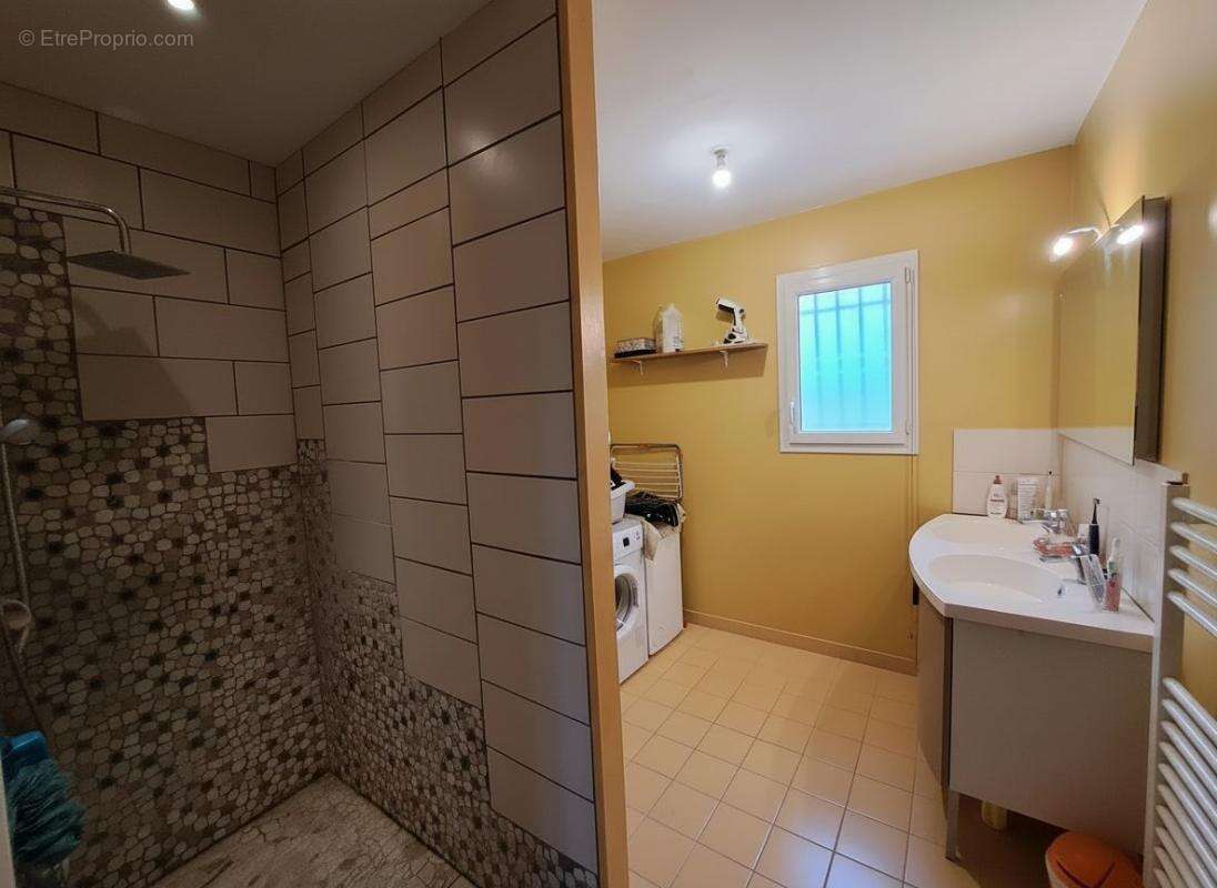 Maison à SAINTE-SEVERE