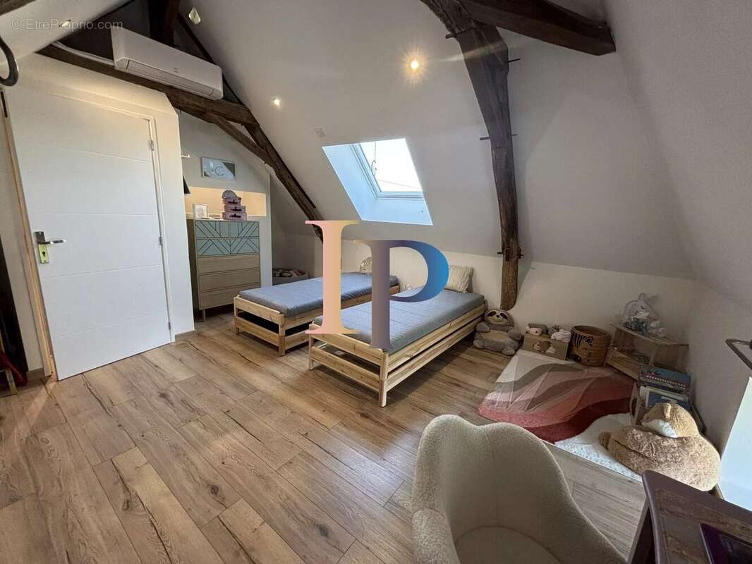 Maison à CHARLIEU