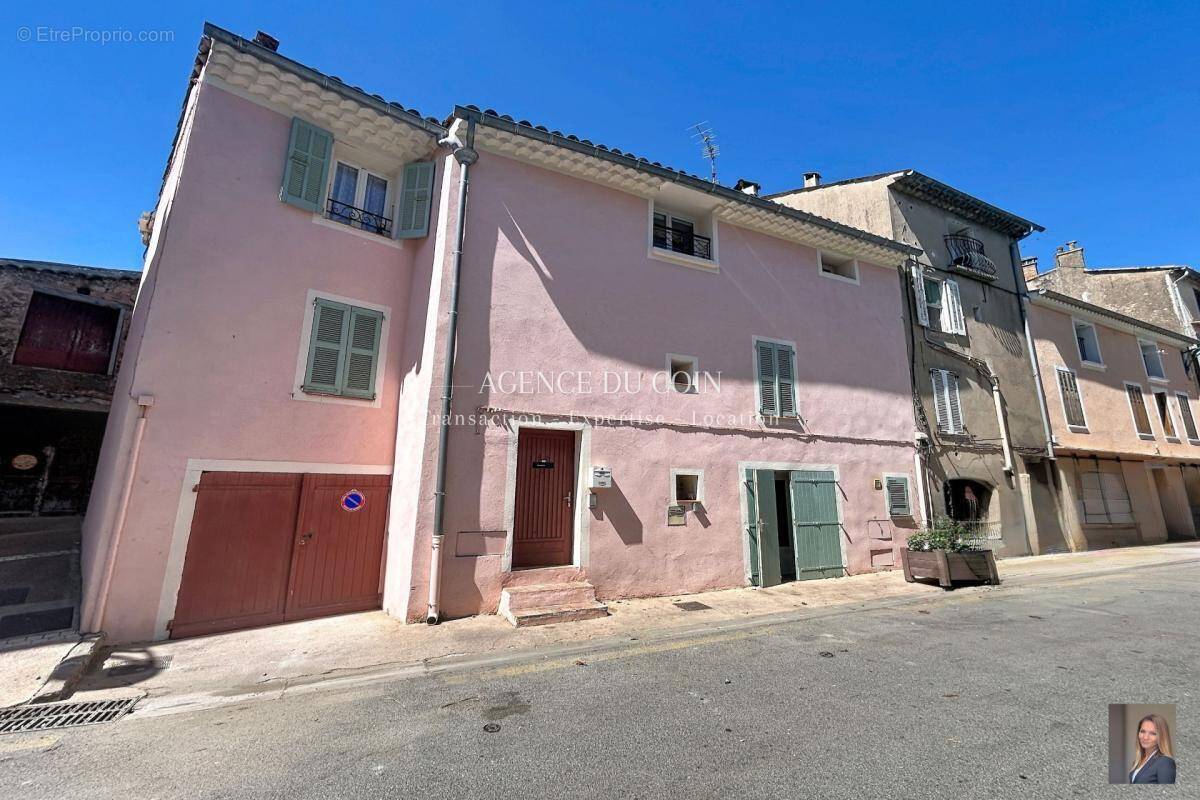 Appartement à LE MUY