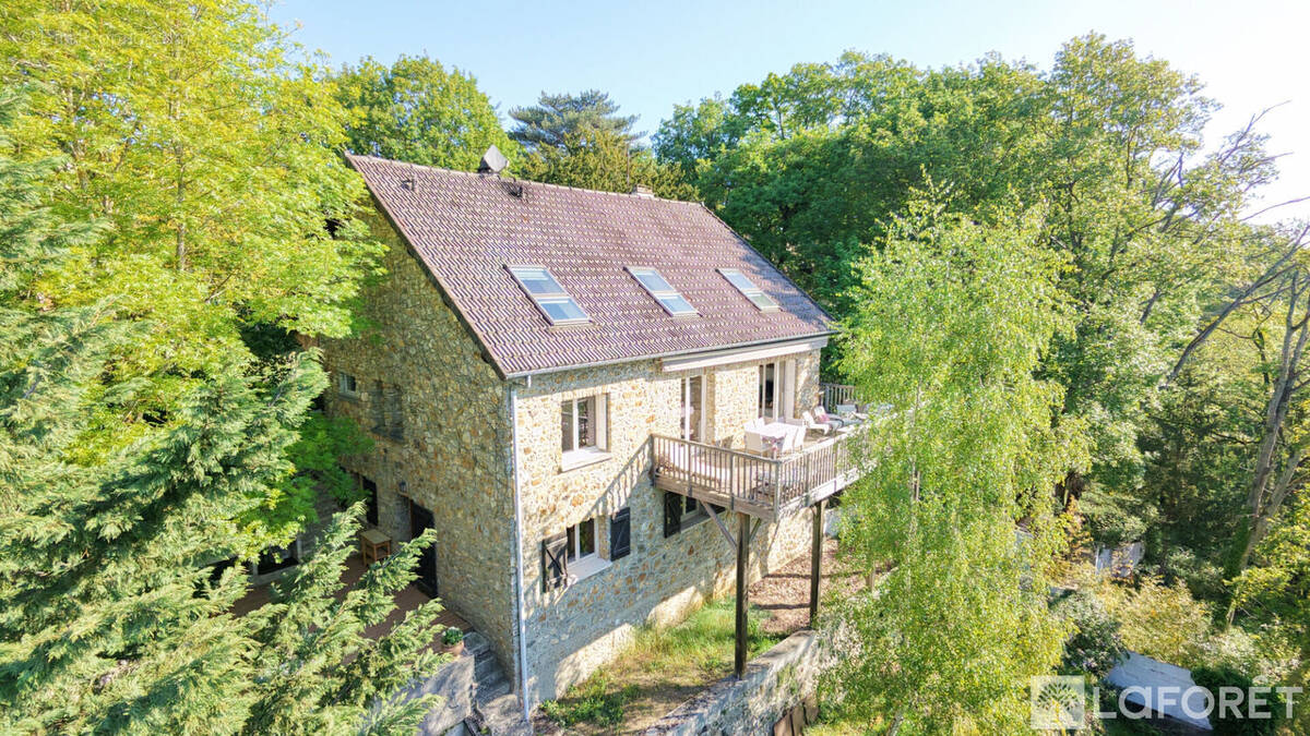 Maison à GIF-SUR-YVETTE
