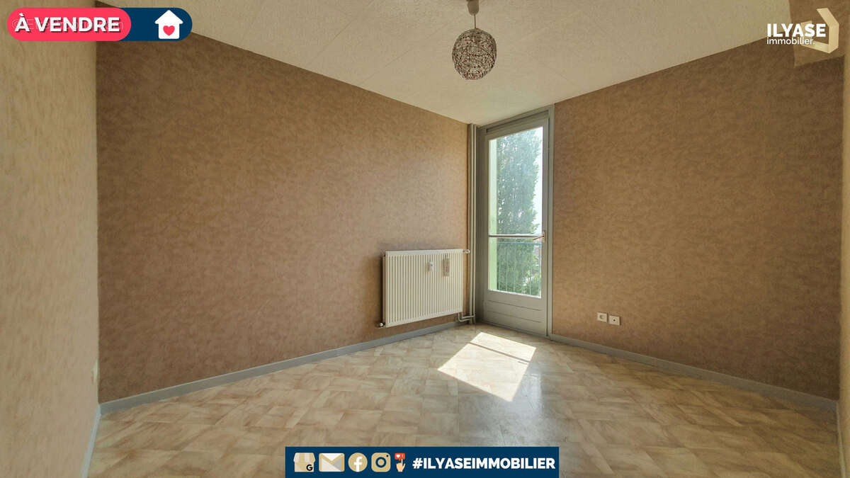 Appartement  T3  60 m2  2 CH - photo 6