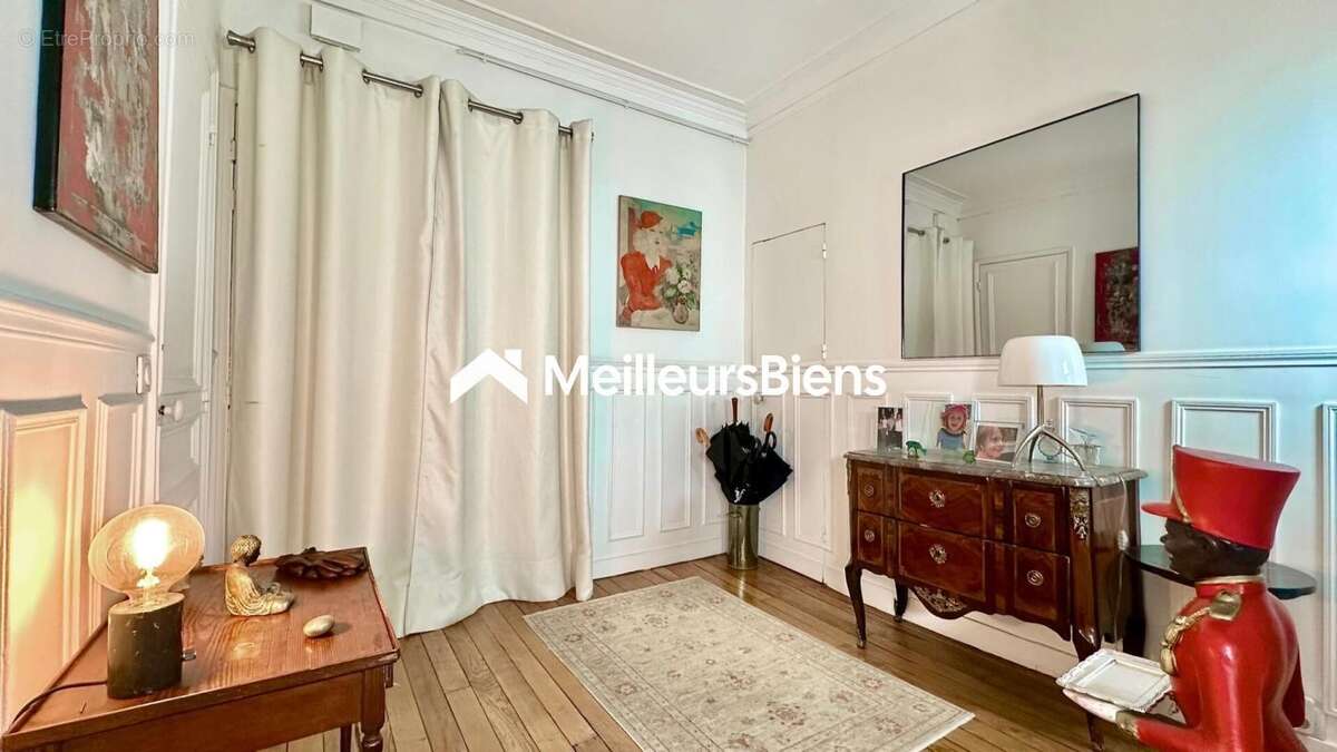 Appartement à PARIS-9E