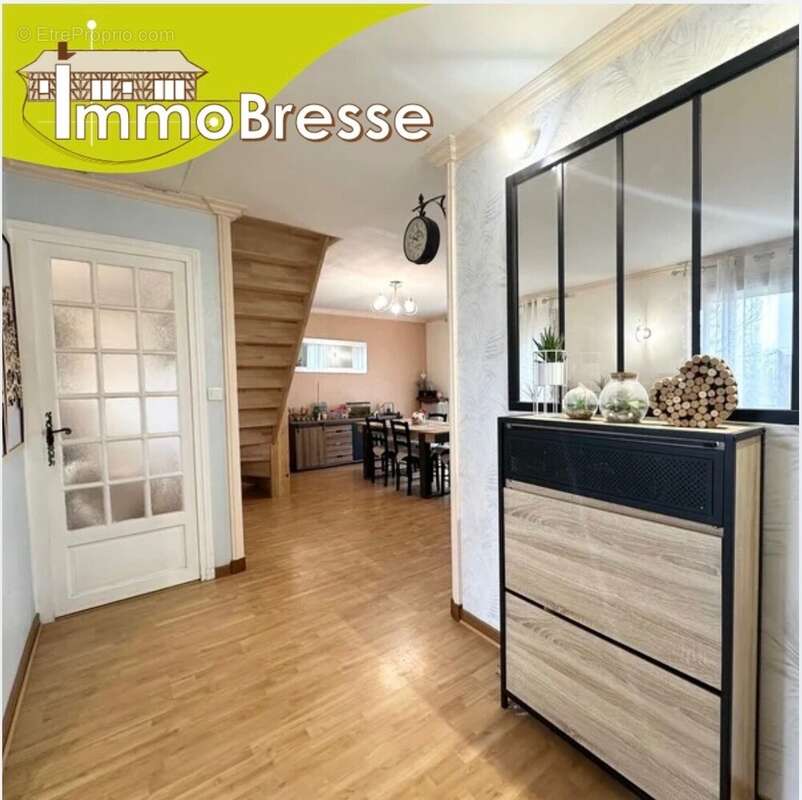 Maison à MONTREVEL-EN-BRESSE