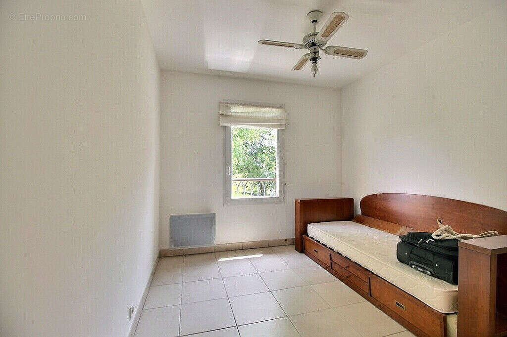 Maison à ROQUEBRUNE-SUR-ARGENS