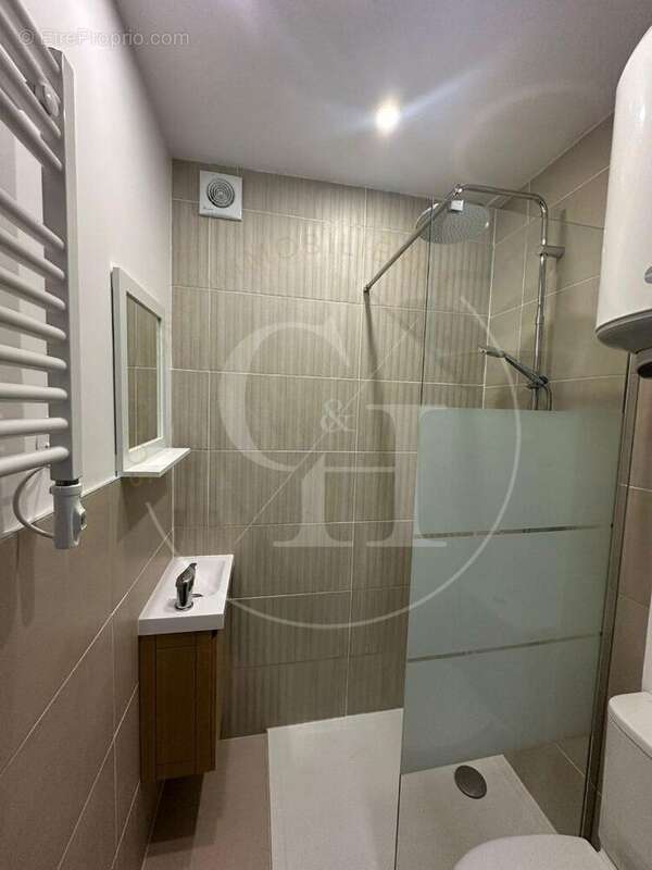Photo 4 - Appartement à PARIS-8E