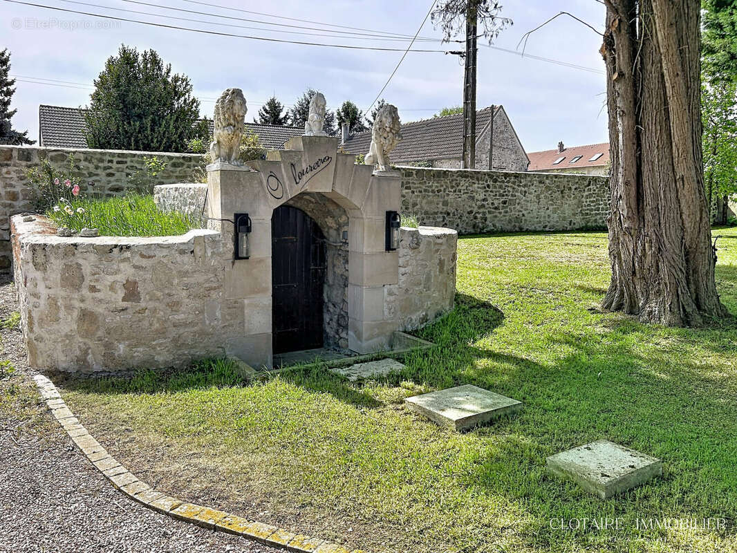 Maison à AUGER-SAINT-VINCENT