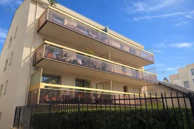 Appartement à LE PERREUX-SUR-MARNE