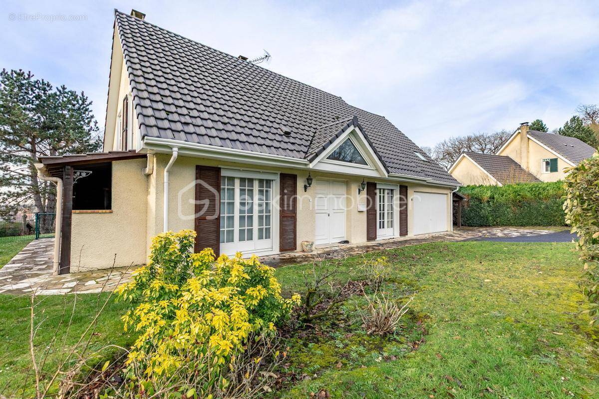 Maison à SAINT-WITZ